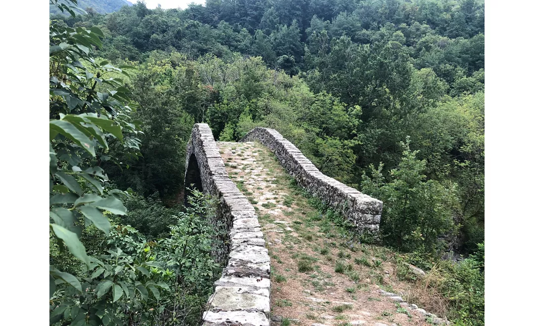 Ponte lungo la Via Francigena in Lunigiana, Liguria