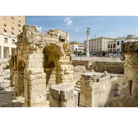 Pouilles, sur la Via Francigena entre châteaux et basiliques