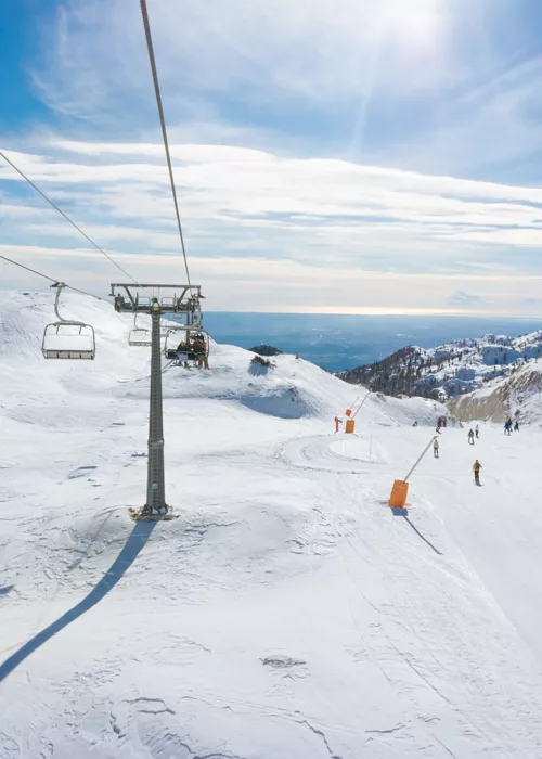 Estación de esquí de Piancavallo: deportes de nieve con vistas al mar