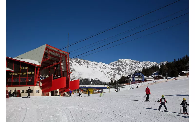 Winter holidays in Valtellina: skiing, wellness 