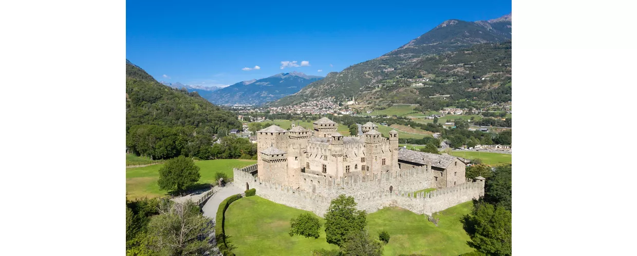 Castello di Fénis - Photo by: Archivio Regione autonoma Valle d'Aosta