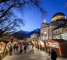 El mercado navideño de Merano en el elegante salón del Alto Adige 