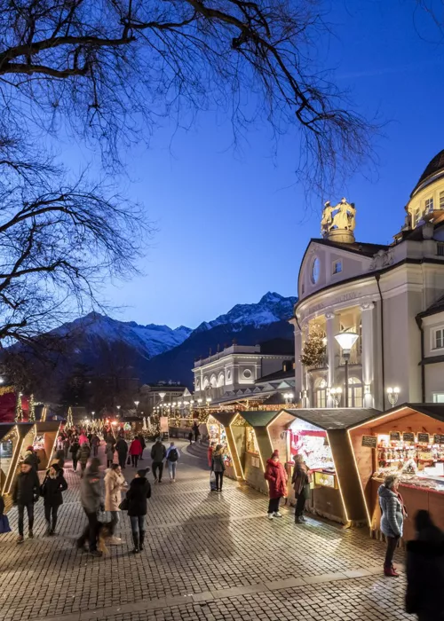 El mercado navideño de Merano en el elegante salón del Alto Adige 