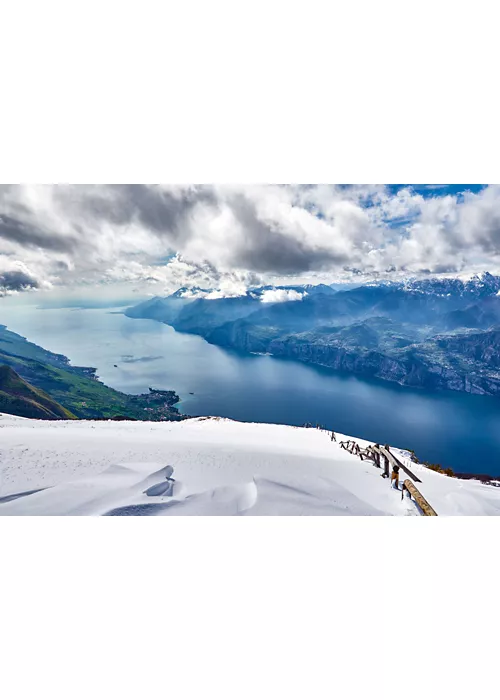 At Malcesine sul Garda, for skiing or a stroll with a lake view.