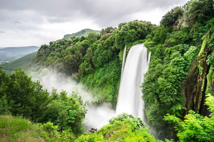 Adventure and enjoyment at the Marmore Waterfalls