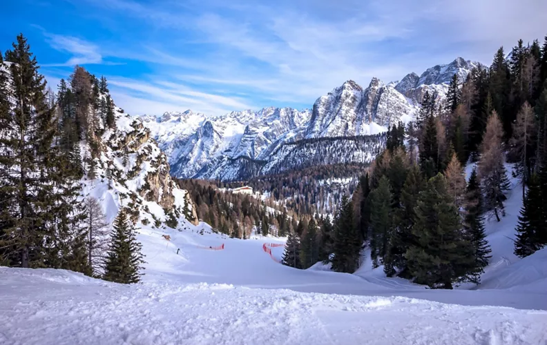 Sciare a Cortina, quando la neve è high tech