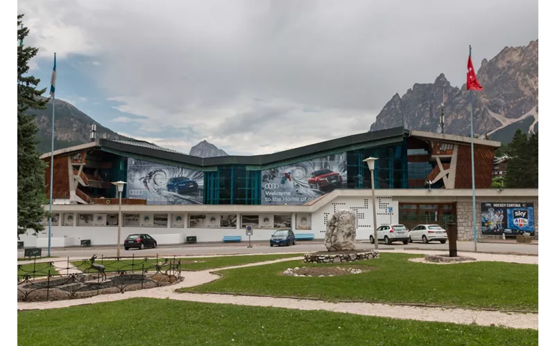 Patinagem em Cortina, quando a neve é elegância