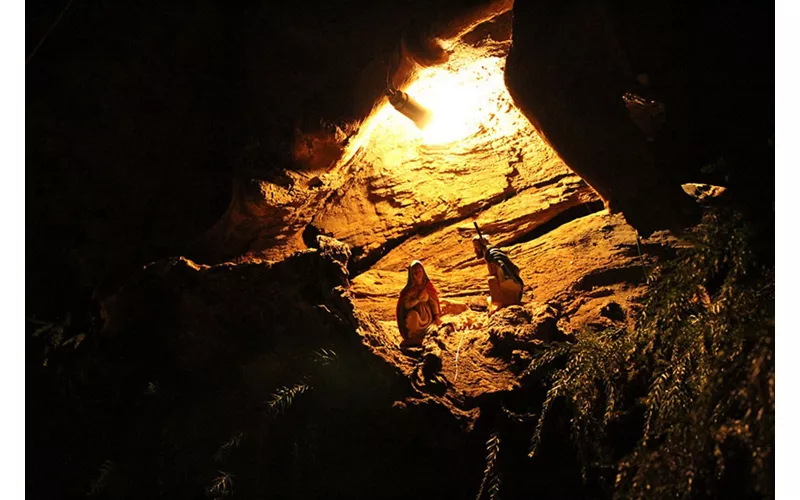 Poffabro: Presepe tra i Presepi (Krippe inmitten der Krippen) – Friaul-Julisch Venetien