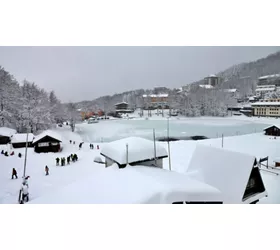 Cerreto Laghi: skiing in a fully natural environment with enchanting waterways