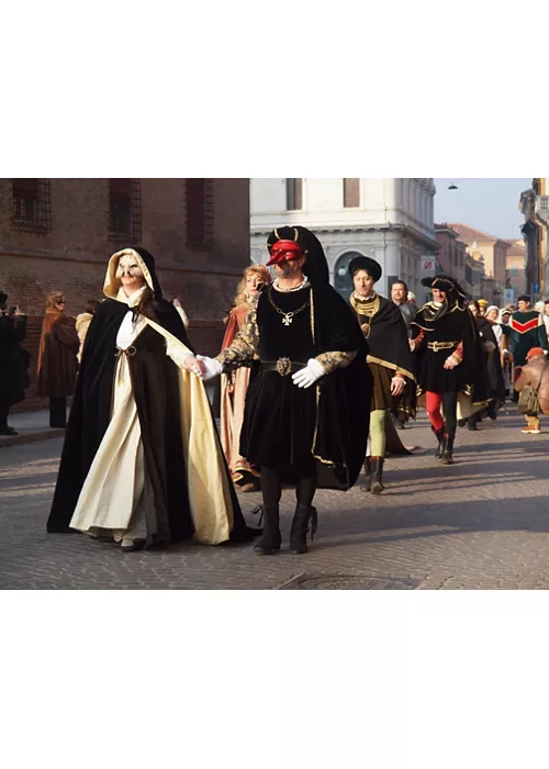 The historic carnival of Ferrara, for a taste of the Renaissance