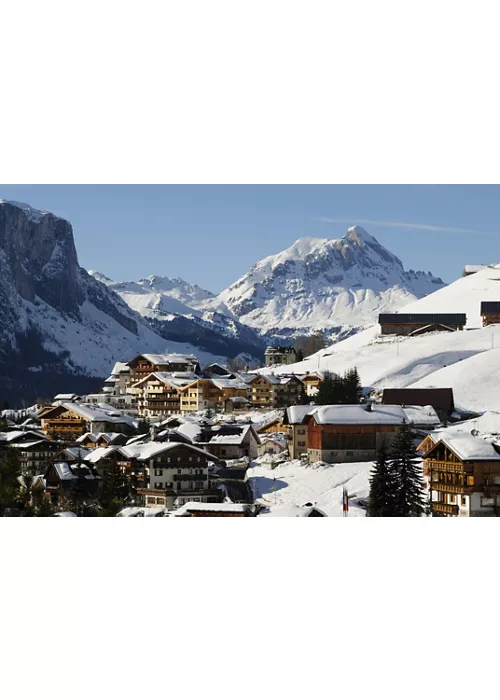 San Cassiano in Badia, Alto Adige. Photo by: Mau47 / Shutterstock.com