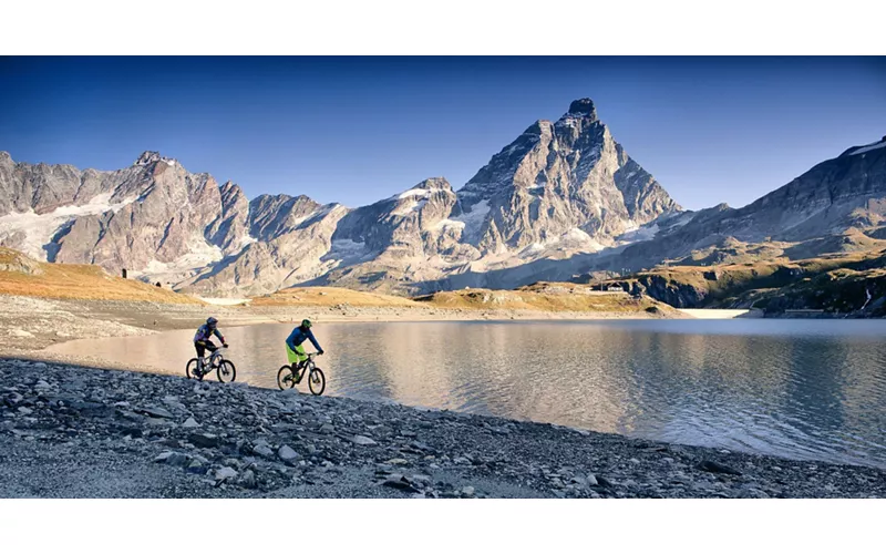 Aosta Valley: mountain biking among the highest peaks of Europe