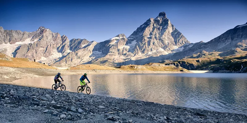 Aosta Valley: mountain biking among the highest peaks of Europe