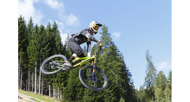 El Valle de Aosta en bici: una descarga de adrenalina en Pila Bikeland