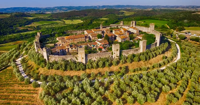 Monteriggioni and Abbadia a Isola