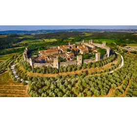 La via Francigena toscana, dove il tempo sembra essersi fermato