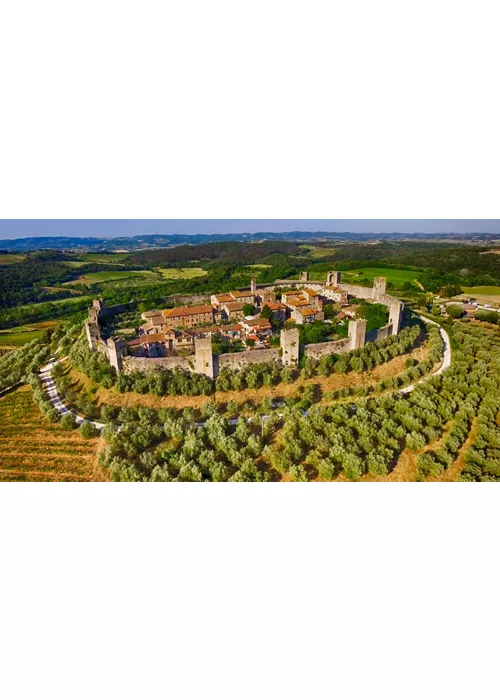 La via Francigena toscana, dove il tempo sembra essersi fermato