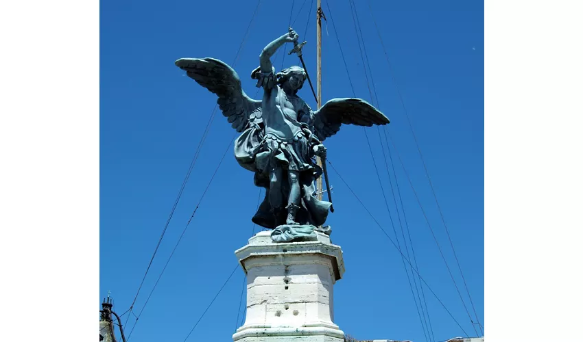 Statue of San Michele