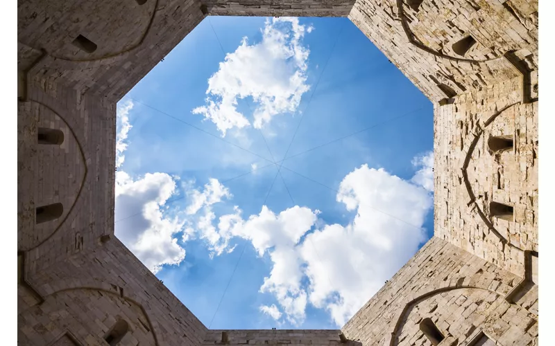 Pourquoi Castel del Monte est classé au patrimoine mondial de l'Unesco