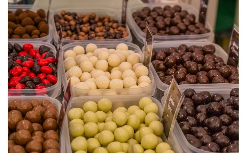 Banco di cioccolatini al festival Eurochocolate di Perugia