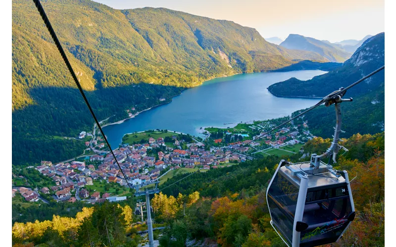 Lago de Molveno: el más bello de Italia