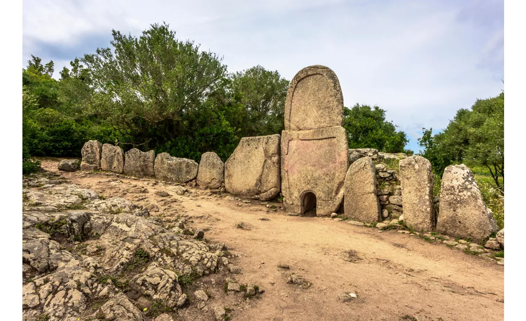 Giants' Tombs