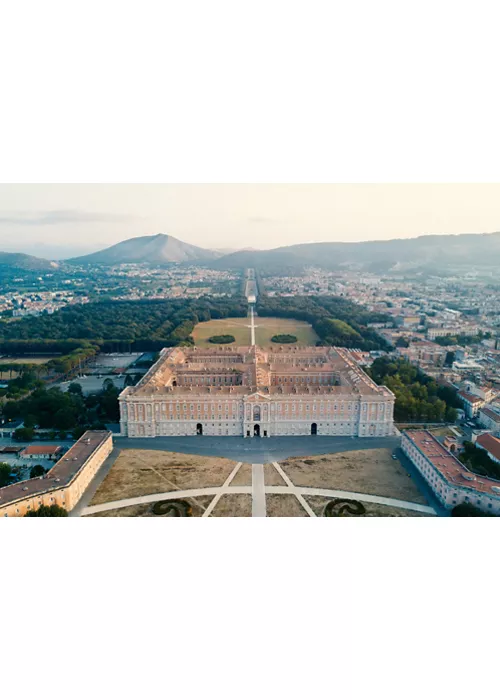 Palacio de caserta vista desde arriba