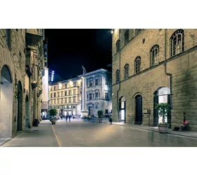 Via Tornabuoni in Florence: the address for luxury and Made in Italy trends