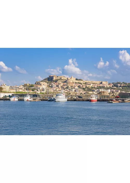 Vista di Milazzo dal mare