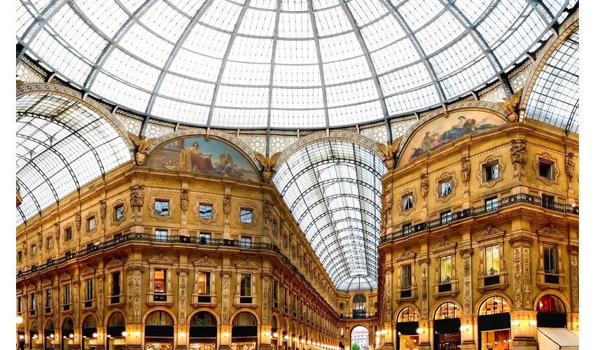 The covered passageway of Galleria Vittorio Emanuele II
