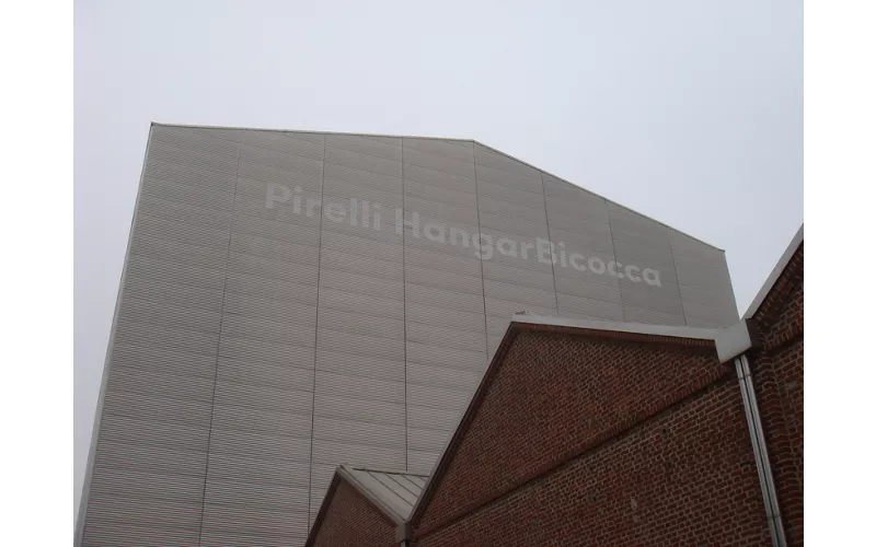 Pirelli Hangar Bicocca: contemporary art and experimental creativity