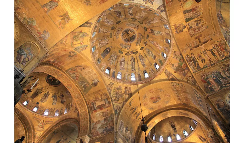 Il soffitto in oro della Basilica di San Marco