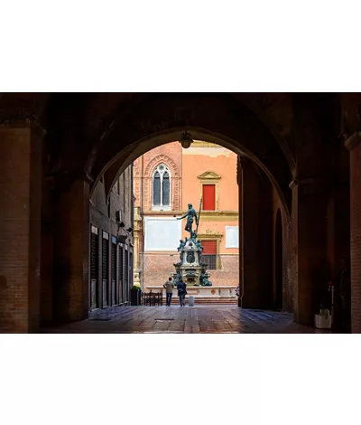 Fontana del Nettuno in Piazza del Nettuno