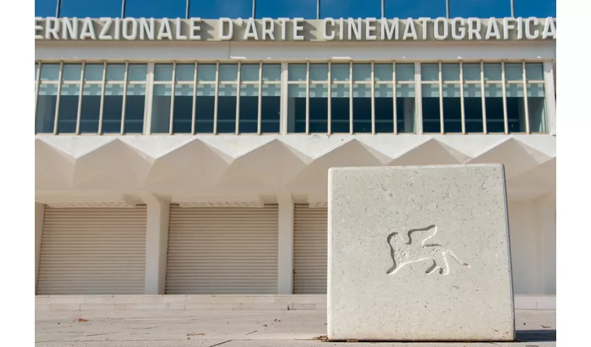 Biennale Cinema - Visit Lido