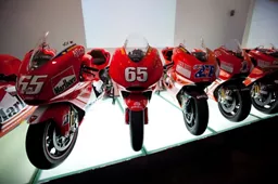 Diverse versioni della Ducati Desmosedici al Museo Ducati