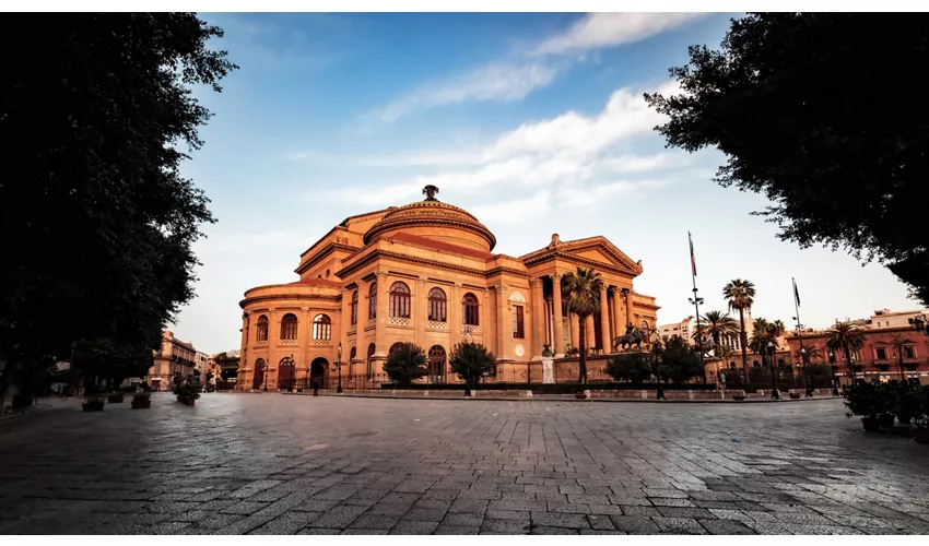 Esterno del Teatro Massimo di Palermo