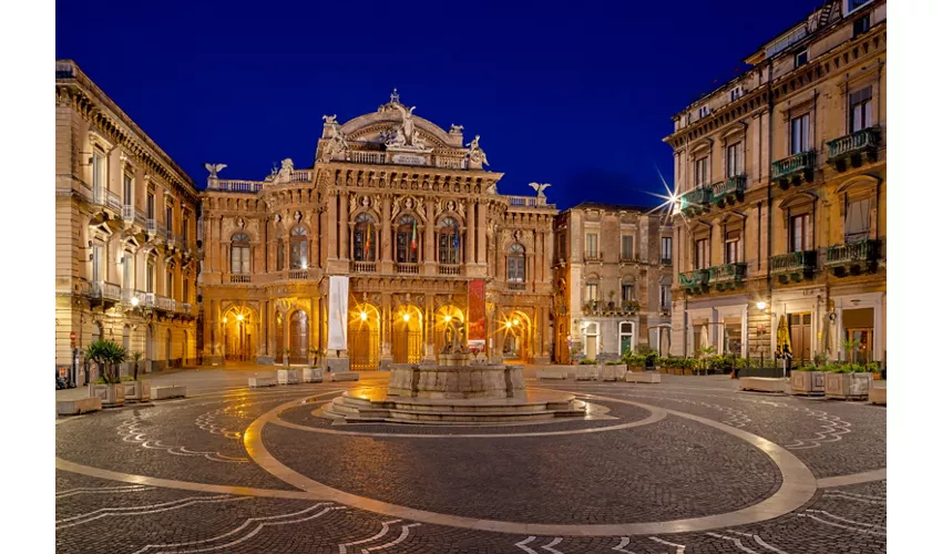 TEATRO COMUNALE (CATANIA) SICILIA ITALIA