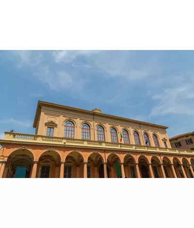 Porticato esterno Teatro Comunale di Bologna