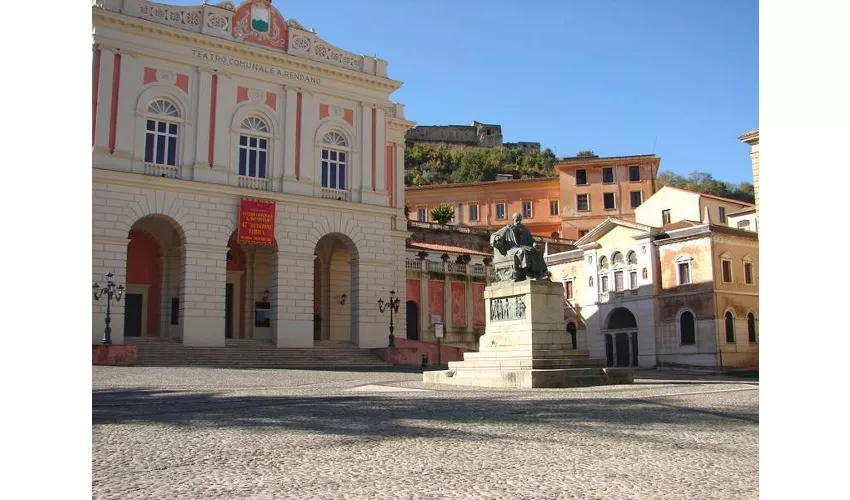 Esterno Teatro Rendano