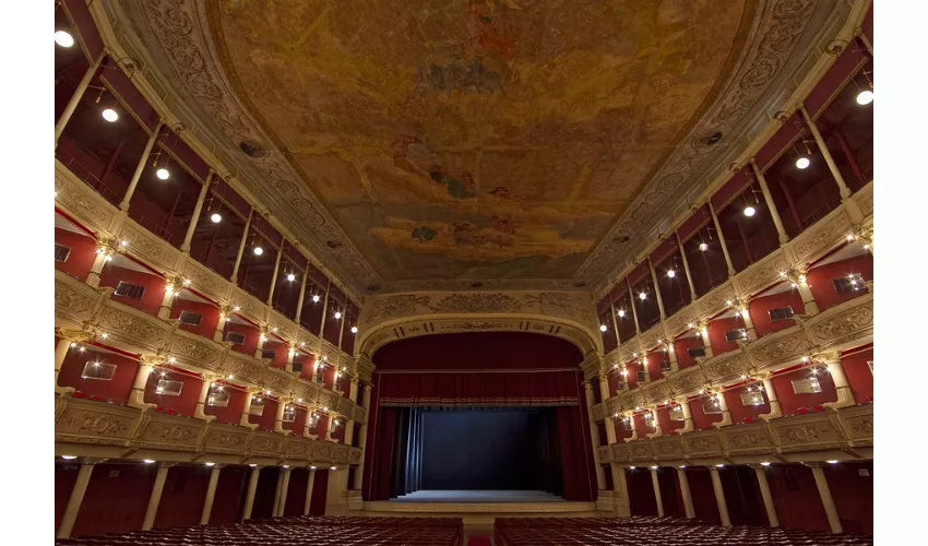 Teatro Politeama Greco