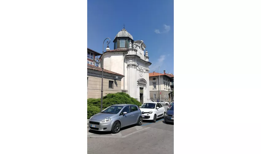 Manin Chapel