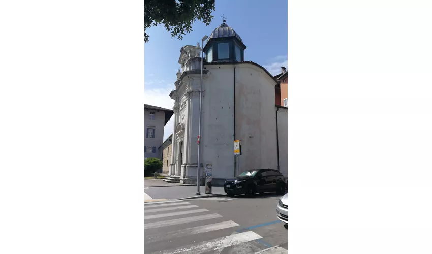 Manin Chapel