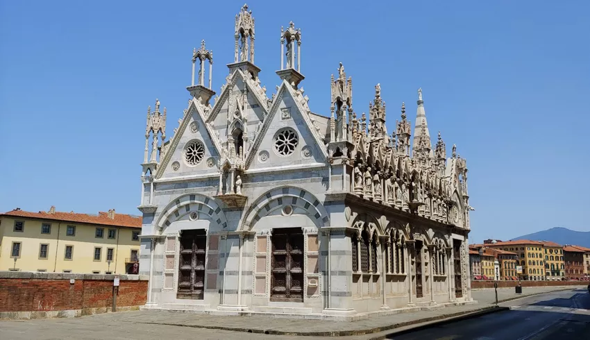 Iglesia de Santa María de la Espina 