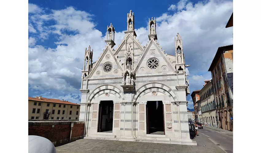 Iglesia de Santa María de la Espina 