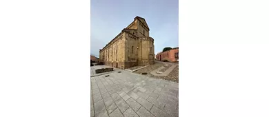 Iglesia Románica de Santa María de Monserrat