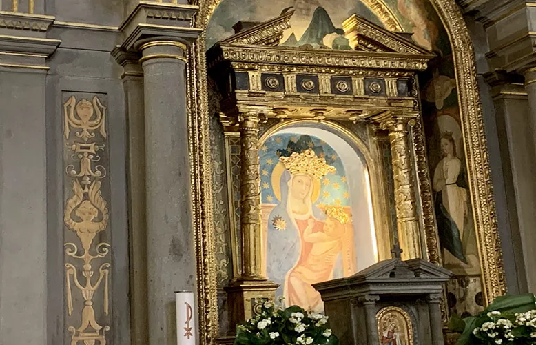 Santuario parroquial de Santa María en Romituzzo
