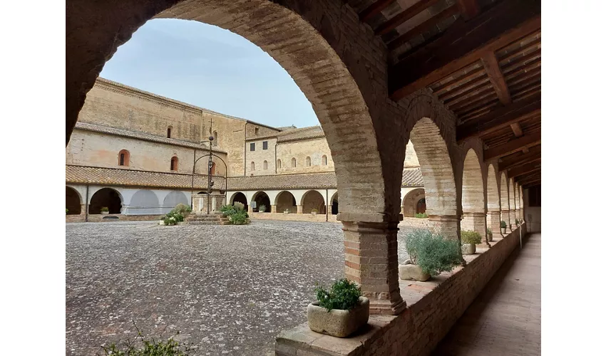 Abadia de Chiaravalle di Fiastra