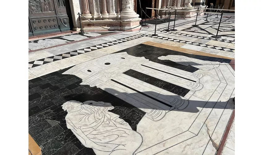 Pavement de la cathédrale de Sienne