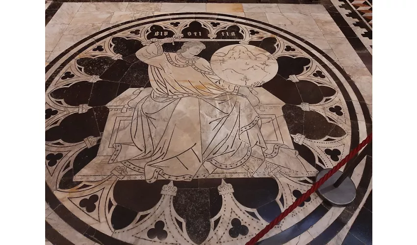 Fußboden des Doms von Siena