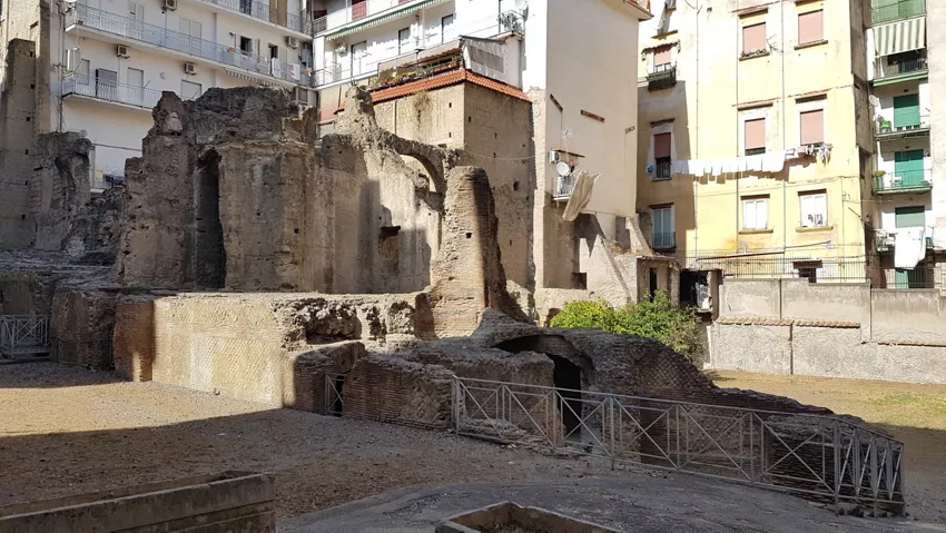 Excavaciones arqueológicas de San Carminiello ai Mannesi